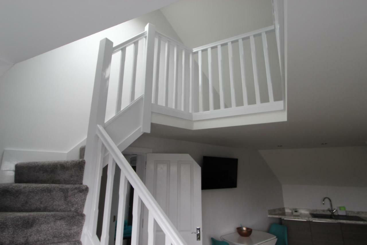 2 Serviced Apartments In Childwall-South Liverpool - Each Apartment Sleeps 6 Exterior foto