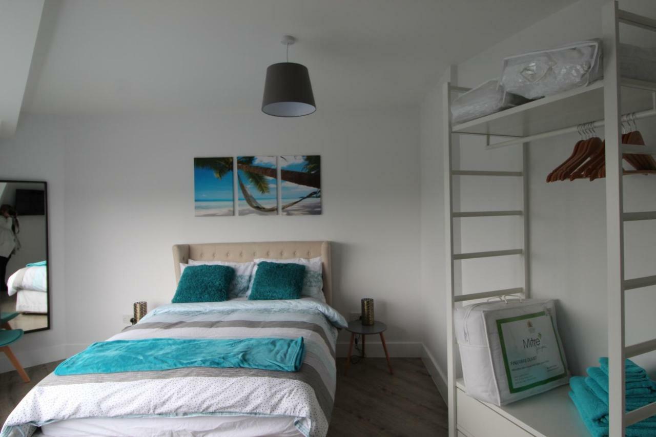 2 Serviced Apartments In Childwall-South Liverpool - Each Apartment Sleeps 6 Exterior foto